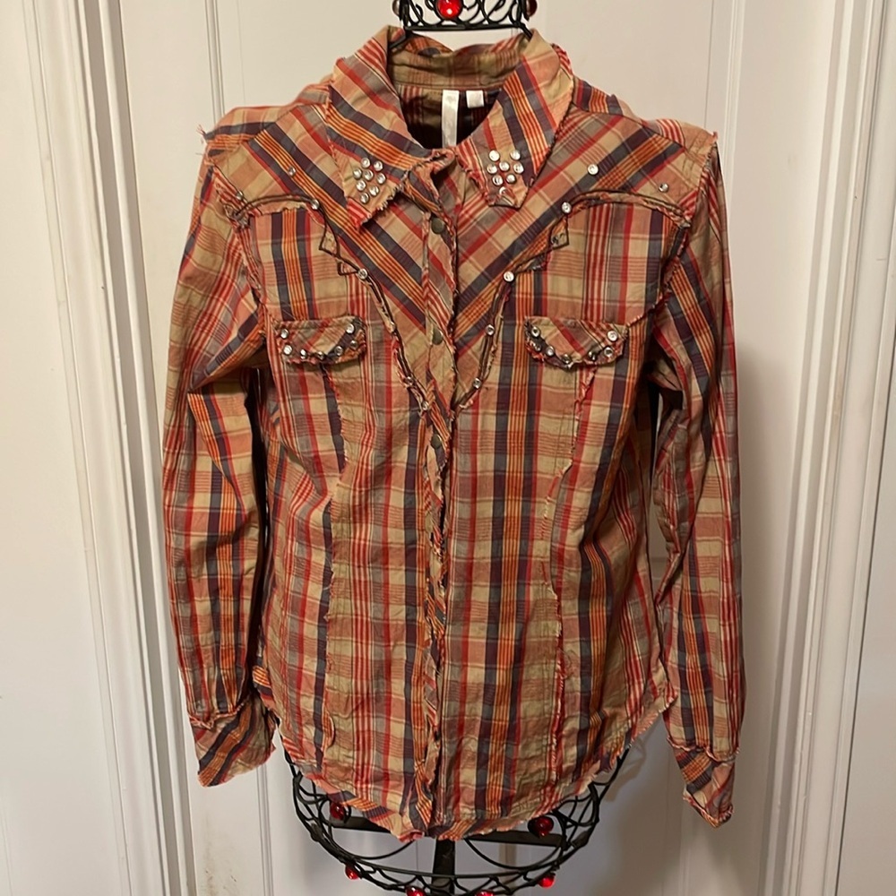 ♨️♨️♨️BOGOHO♨️♨️♨️Plaid Studded Button-Up Shirt